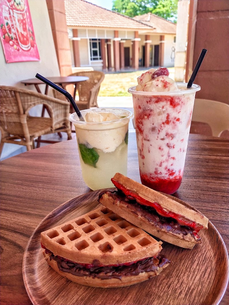 House of Waffle, Taman Rekreasi Gua Cenderawasih, Kangar