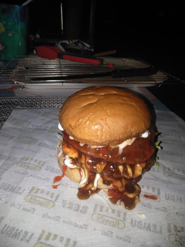 BangChik & Sarah Burger, Kampung Tambun Tulang, Arau