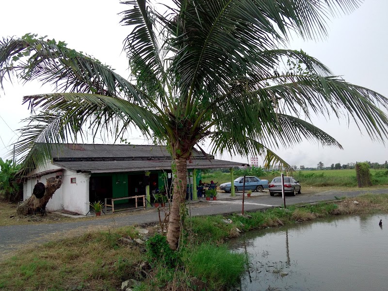 Santai Sungai Berembang, Jalan Sungai Padang, Kampung Sungai Padang, Simpang Ampat
