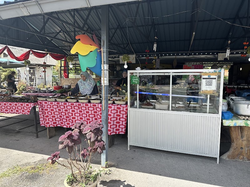 Wan Selera Kampung Restaurant, Kampung Simpang Empat, Simpang Ampat