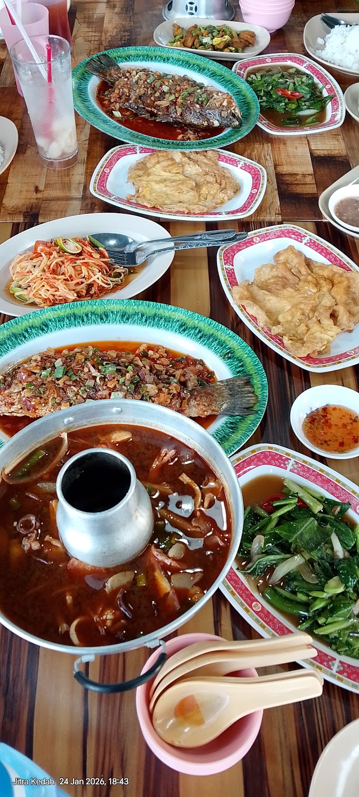 Ali & Milah Tomyam Seafood, 12a, K104, Jitra