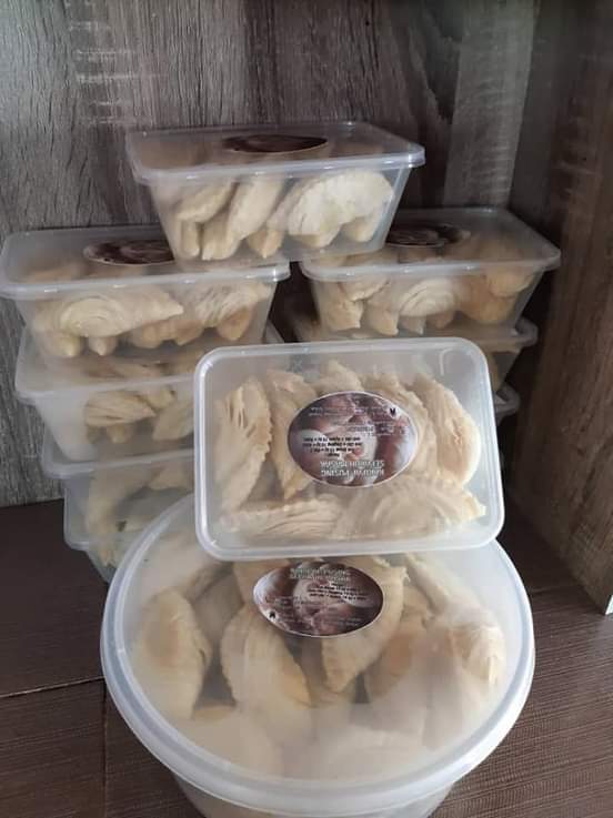 Warung Karipap Pusing Kaksyu, Kampung Kubang Sepat, Ayer Hitam