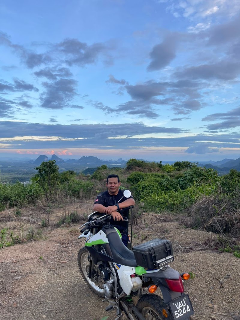 Port sunset/sunrise Rambo, M6GC+QC, Kaki Bukit