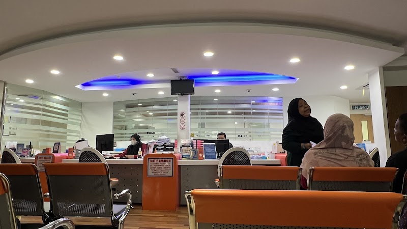 Bank Rakyat Kangar, 13, Jalan Hospital, Pusat Bandar Kangar, Kangar