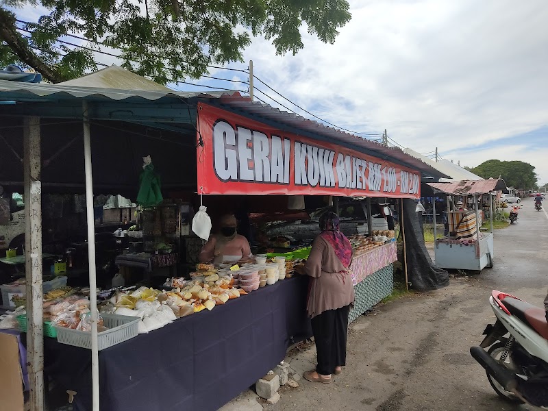 Gerai kuih bajet, Jalan Sarawak, Pekan Kuala Perlis, Kuala Perlis