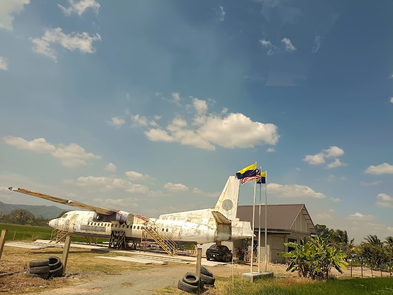 KAPAL TERBANG PANGGAU, NO 8, LOT 20175, Jalan Dato Ali, Kangar