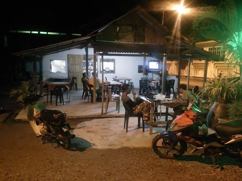 kedai makan pak aji & su, Ayer Hitam