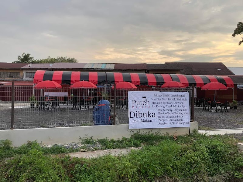 Puteh Bistro, Jalan Kangar - Alor Setar, Kampung Lubok Ayer, Ayer Hitam