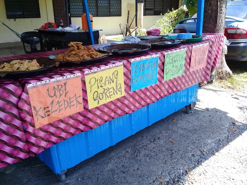 Gerai Cucur Kak Tie, Jalan Rani Estate, Arau