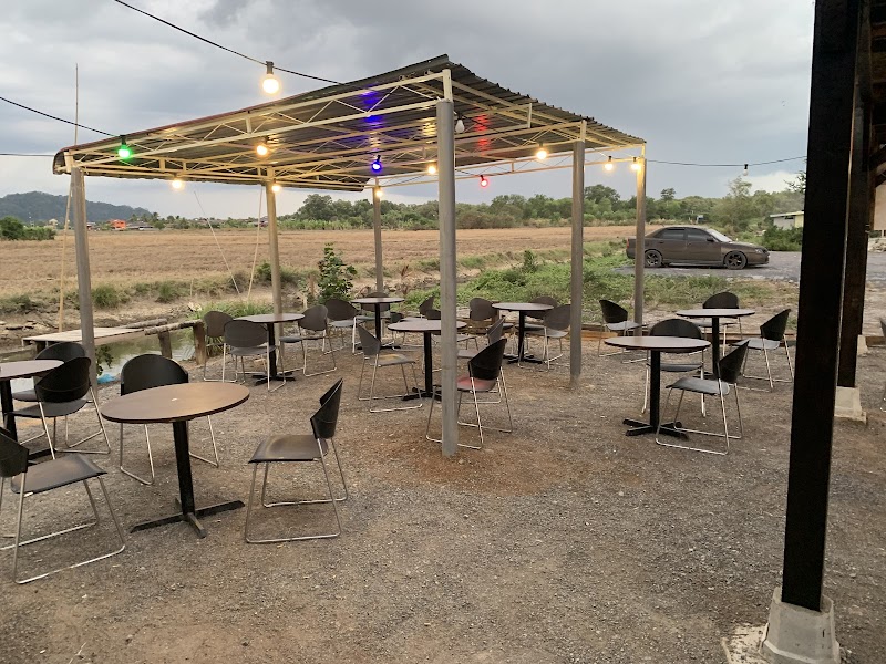 Warung Pah Mat Sotong Pulut, C45F+JP, Kuala Perlis