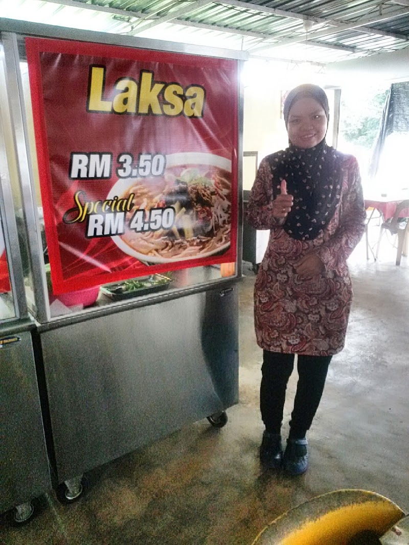 Azylia Cafe Food Delivery Jejawi Perlis, Hadapan ECO RM2 A16-A18 02600, Persiaran Jubli Emas, Kampung Behor Pisang, Kangar