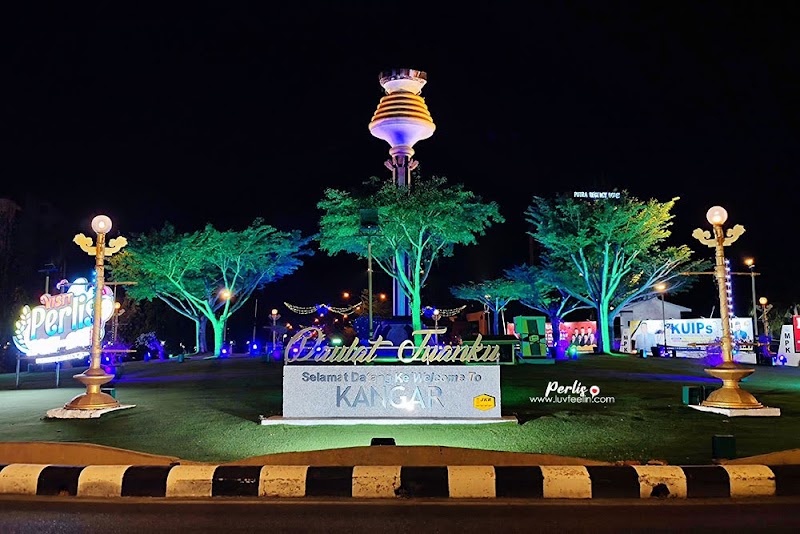 Bulatan Jublee Emas, Simpang tiga, Jalan Kangar - Alor Setar, Alor Setar
