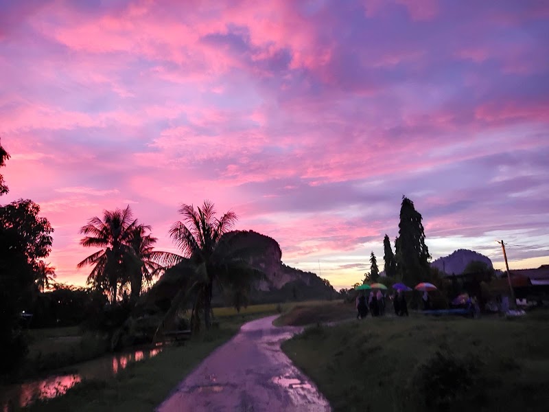 Kampong Damai Homestay, No. 188, Kampung Damai Kodiang, 06100, Kodiang, Kedah, Kodiang