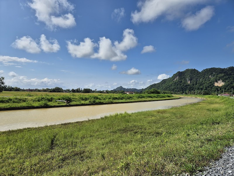 View Lawa Bintong, C5W6+6H, Kangar