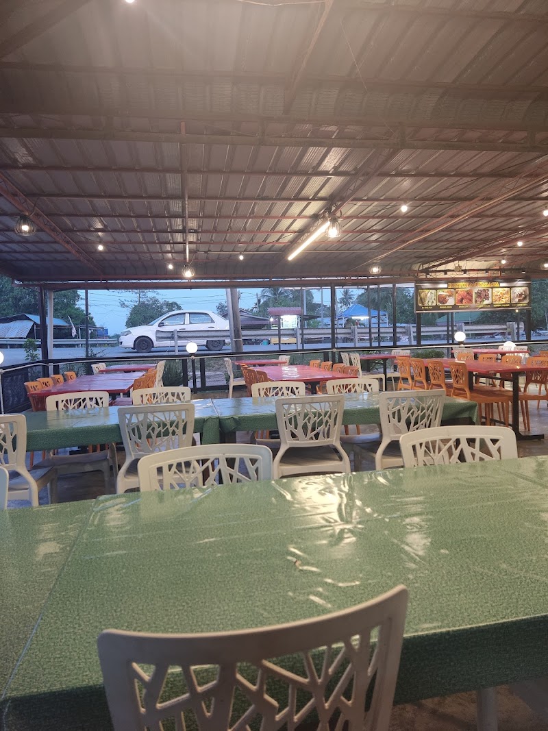 Restoran Kalasia, KM26, Jalanraya Alor Setar - Kangar, Kampung Sanglang, Ayer Hitam