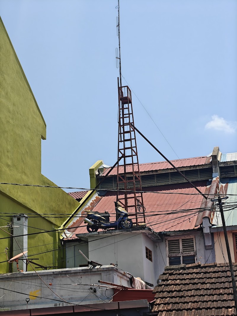 Motocycle on the roof, 9-b, Jalan Masjid, Pekan Jitra, Jitra