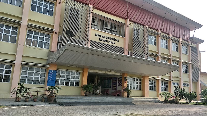 SK Padang Pekan, Jalan Istana, Jitra
