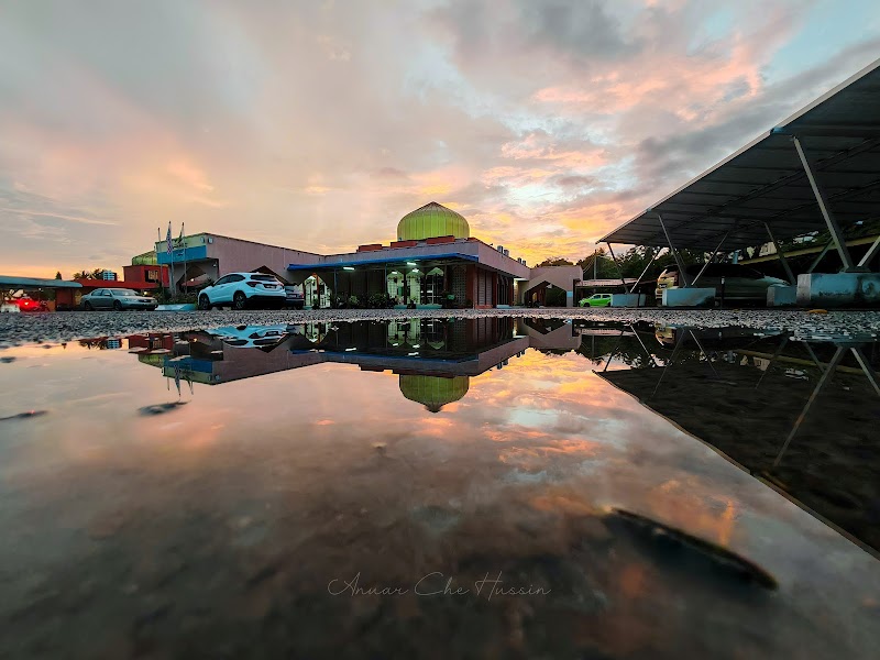 Masjid Jamek Beseri Perlis, KM13, Jalan Kaki Bukit, Kangar