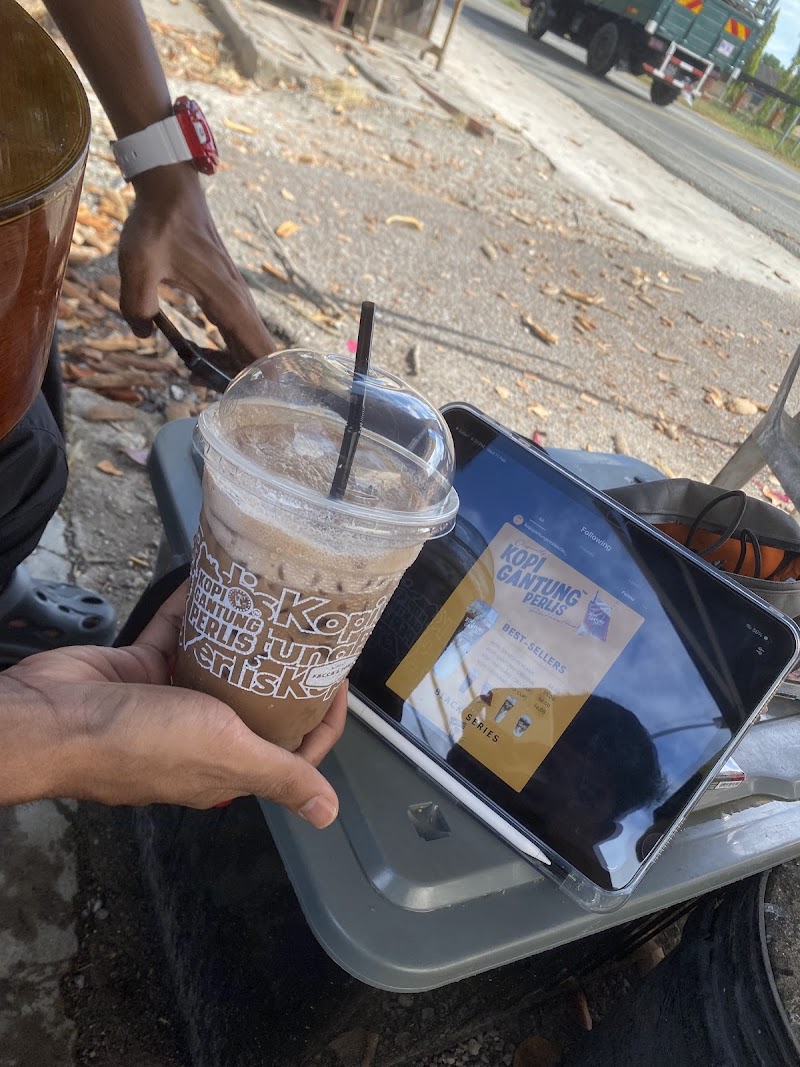 KOPI GANTUNG AYER HITAM, Air Hitam, Ayer Hitam