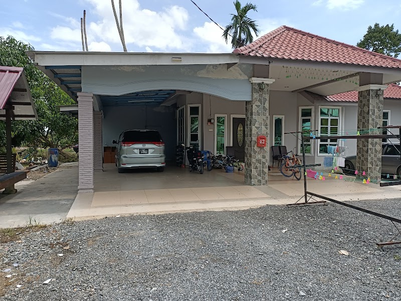Villa R, No 42 Kampung, Jalan Pida 6, Ayer Hitam