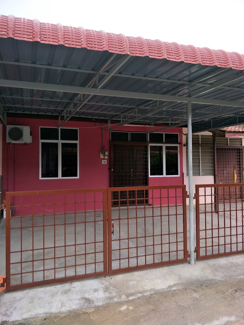 Seri Homestay Arau (for Muslim Guests), No 18, Lorong 24,, Taman Seri Wang, Arau