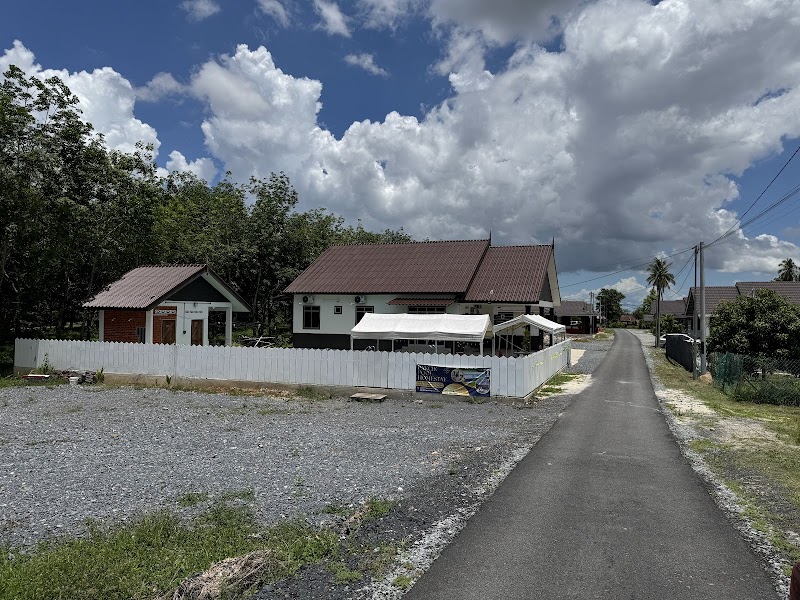 Pakcik Pool Homestay, 79H5+J9, Jitra