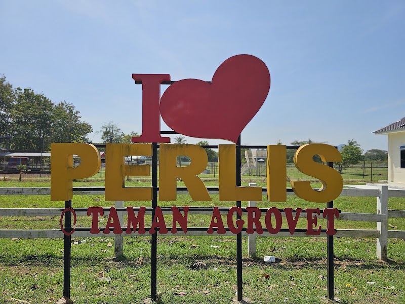 Taman Agrovet, Opposite Kampung, Felda Mata Air, Padang Besar