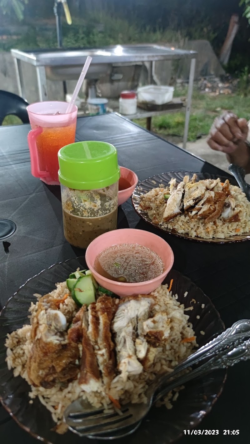 Nasi Goreng Ayam Megat, 17, 176, Padang Sira, Kodiang