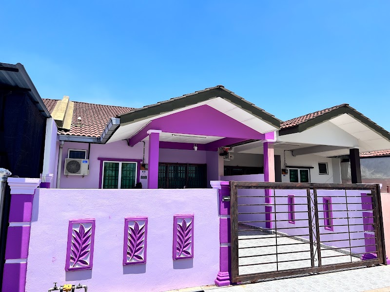 RAINA HOMESTAY ARAU KANGAR, No 31 Lorong Saujana Idaman 10, Taman Saujana Idaman, Arau