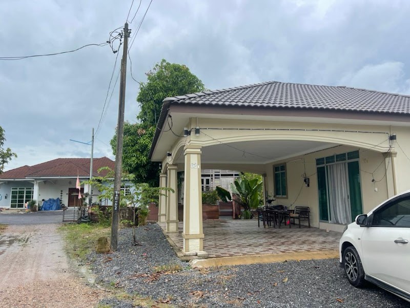 D’Saujana Homestay, No 62E, Kampung Permatang Bonglai Kecil, Ayer Hitam