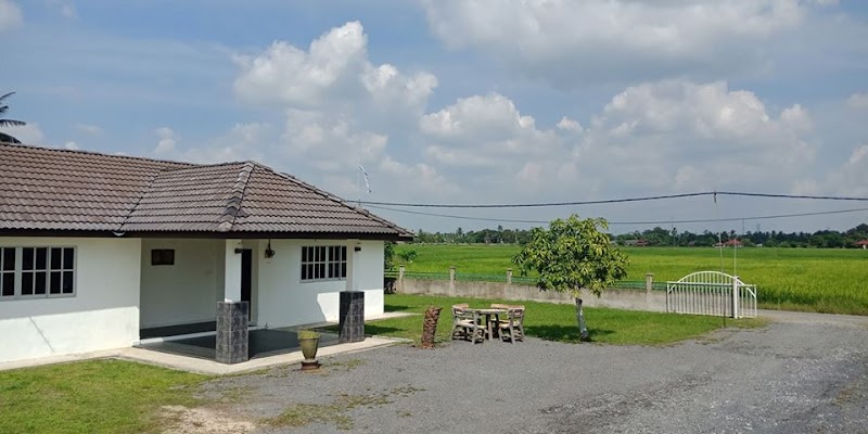 Banat Village Stay Homestay | Roomstay, Beside the minor highway, No. 22 Lorong Satu, Lebuhraya Changlun - Kuala Perlis, Arau