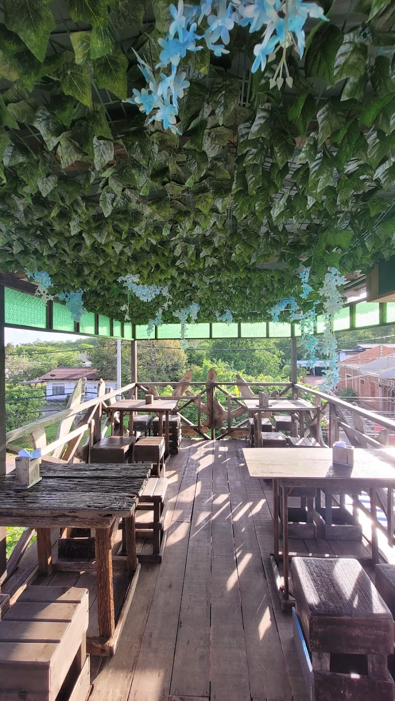 Maulana Cafe, 460, KG. SRI MEDAN, Kangar
